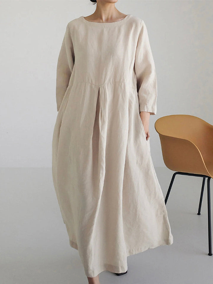 Amy Victoria | Loose linen dress with side pockets