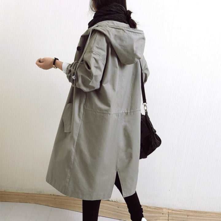 Amy Victoria | Windproof and waterproof trench coat