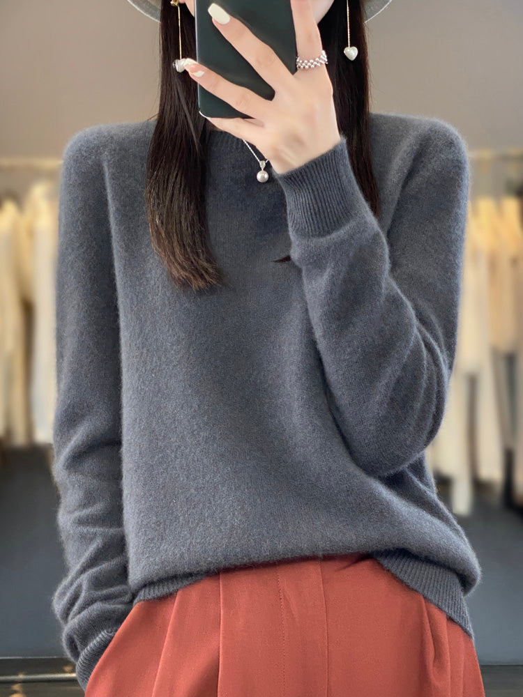 Amy Victoria | Cozy Cotton Sweater