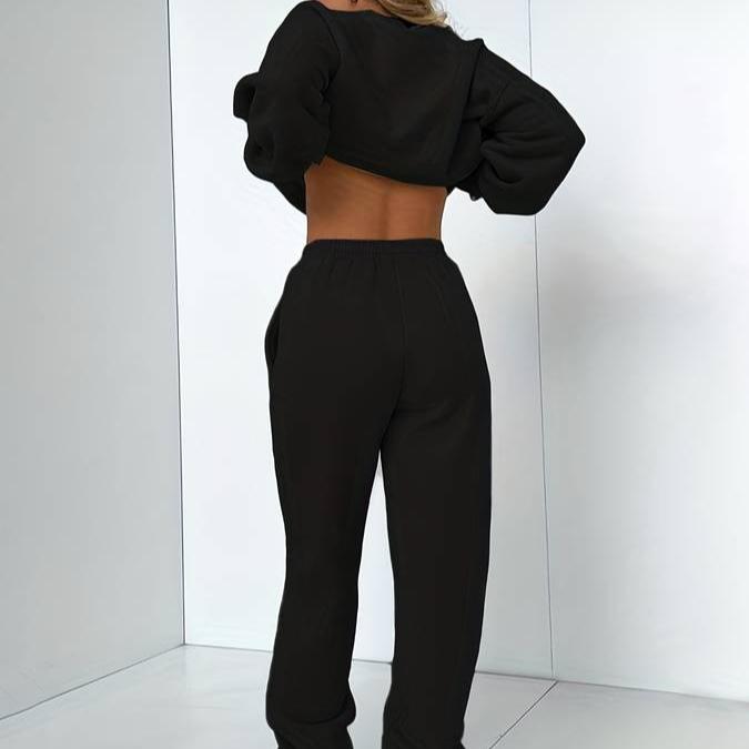 Amy Victoria | Women's Sweatshirt and Jogger Set