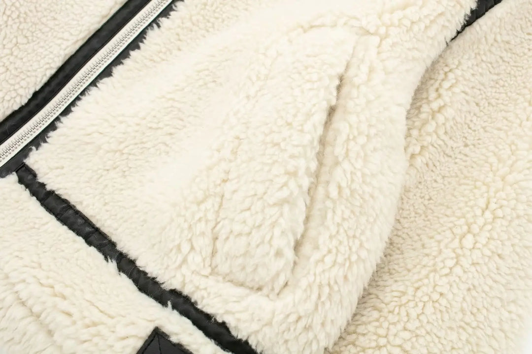 Amy Victoria | Soft teddy coat