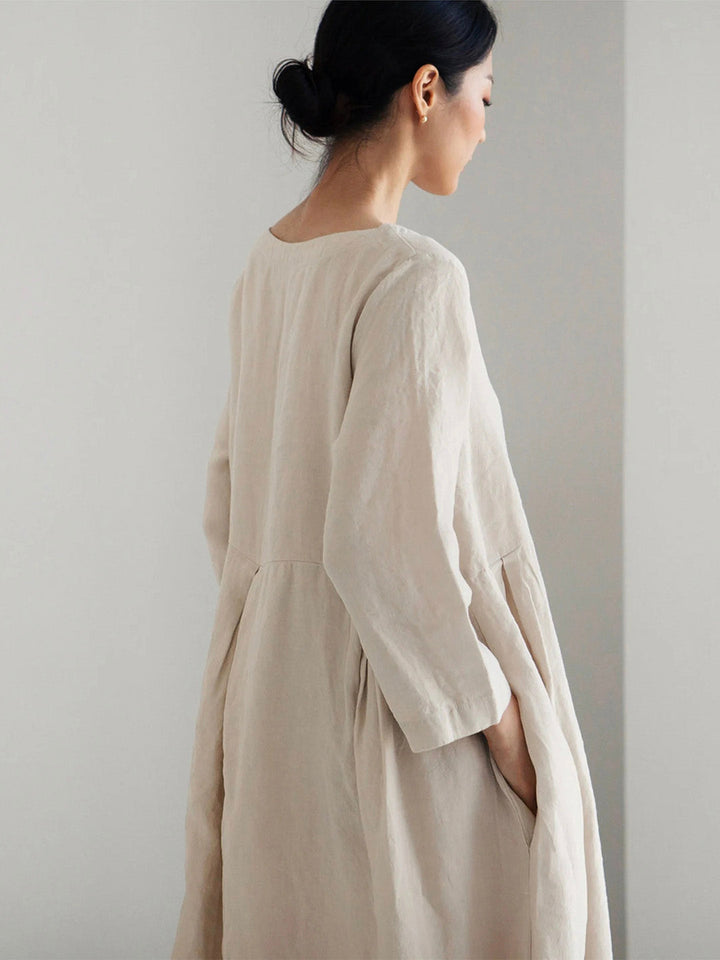 Amy Victoria | Loose linen dress with side pockets
