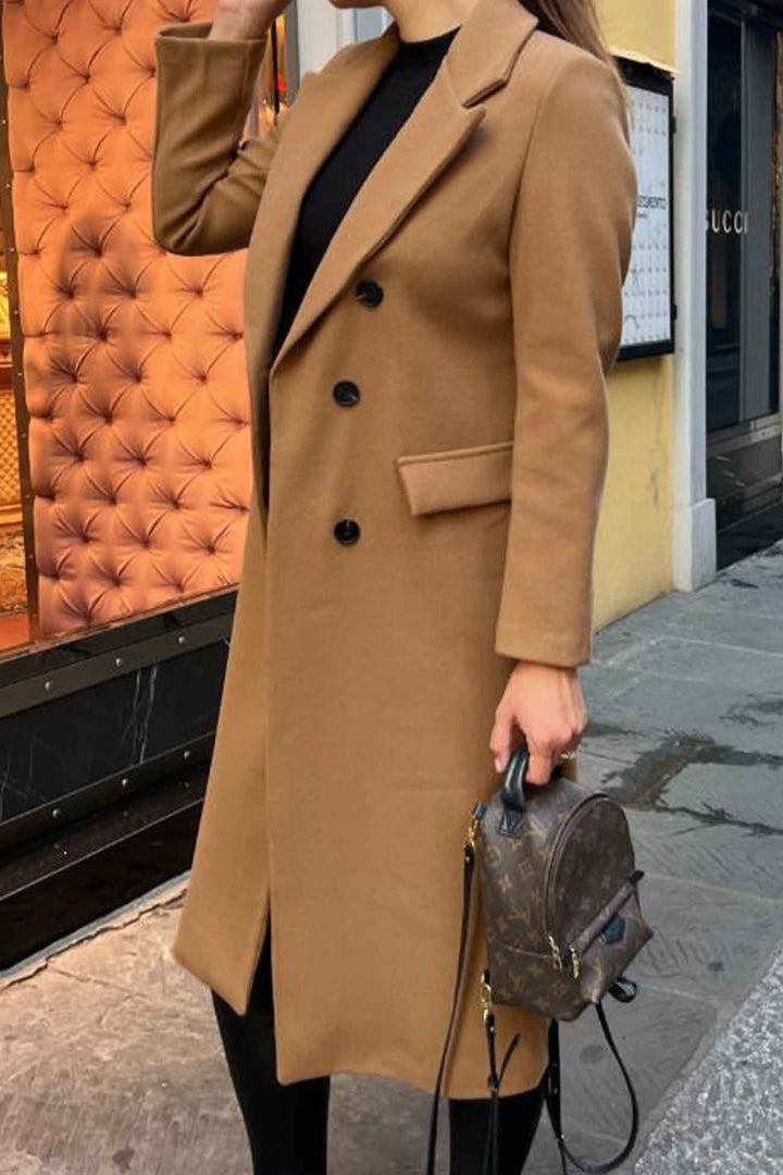 Amy Victoria | Double-breasted coat, lapels, long sleeves