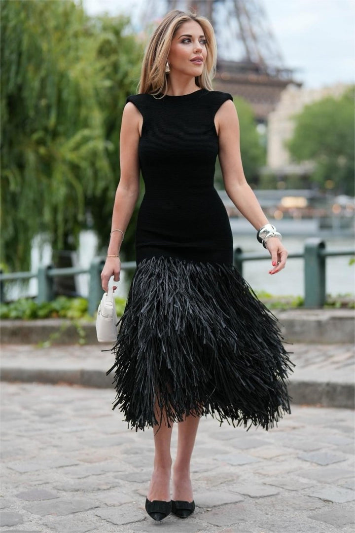 Amy Victoria | Backless Midi Dress in Knitted Fabric