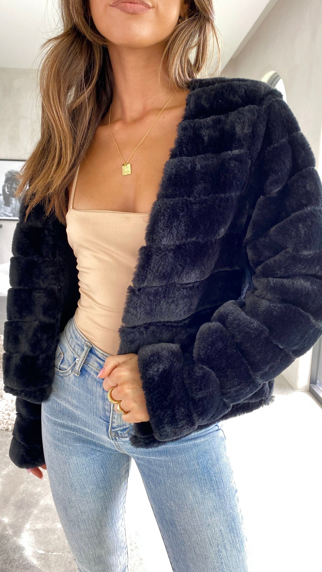 Amy Victoria | Teddy crop jacket, line pattern